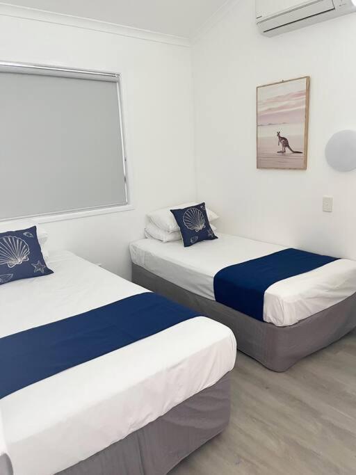 The Villas - Hervey Bay - 2 Separate Villas Urangan Εξωτερικό φωτογραφία